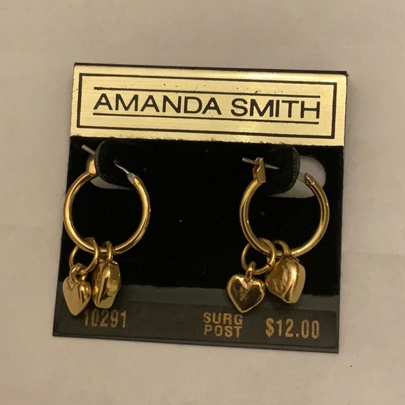 Amanda Smith Jewelry - Hoops w/ hearts earrings